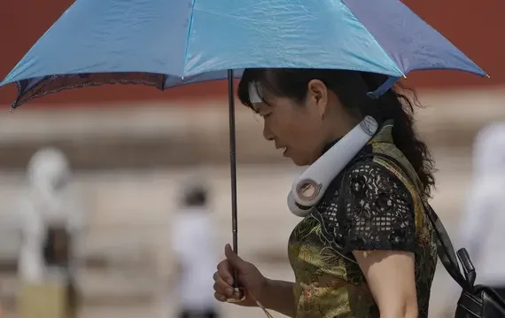 China’s Heatwave Causes Temperatures to Soar to 35°C: What You Need to Know